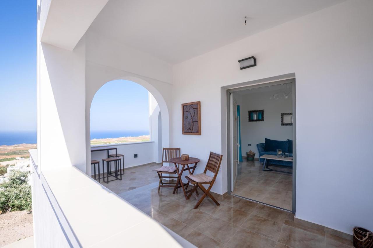 Vourvoúlos Loulaki Villas Santorini מראה חיצוני תמונה